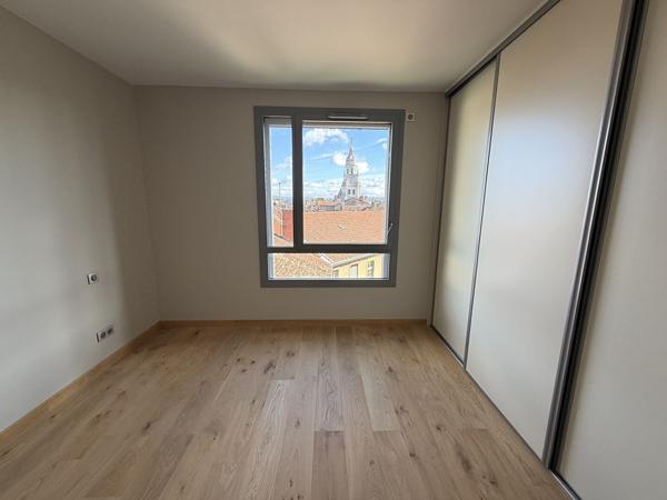 Loue Bourg en Bresse appartement neuf 99m² avec terrasse et grand garage