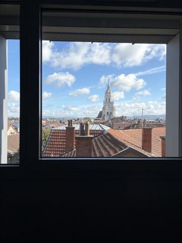Loue Bourg en Bresse appartement neuf 99m² avec terrasse et grand garage