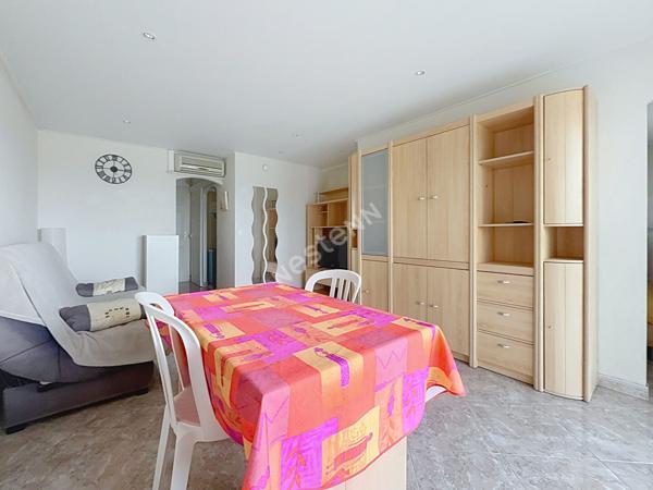 Charmant Appartement 2 pièces à vendre à Six Fours Les Plages - Bord de Mer !