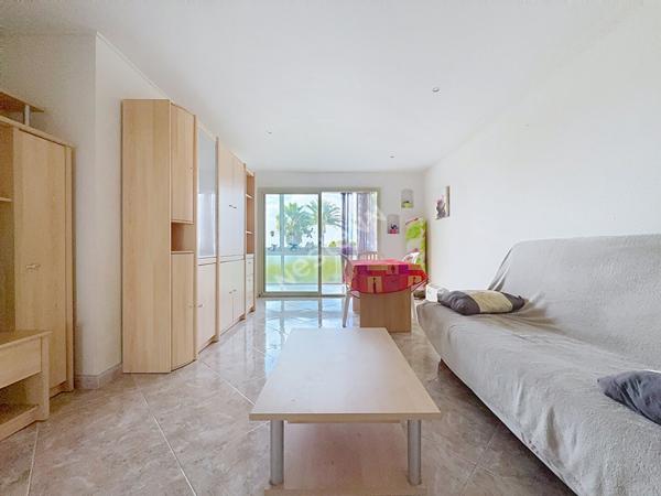 Charmant Appartement 2 pièces à vendre à Six Fours Les Plages - Bord de Mer !