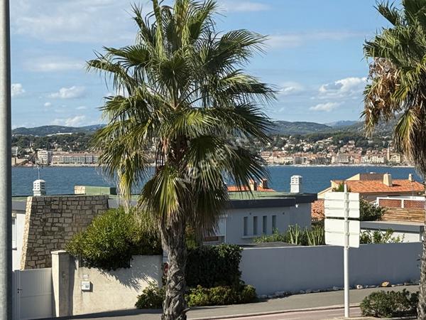 Charmant Appartement 2 pièces à vendre à Six Fours Les Plages - Bord de Mer !