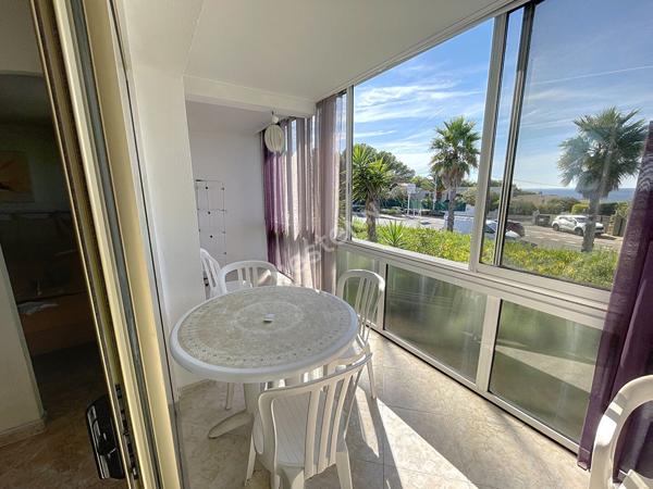 Charmant Appartement 2 pièces à vendre à Six Fours Les Plages - Bord de Mer !