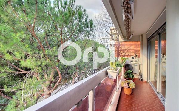 Appartement à vendre    3 pièces • 69 m2 Marseille 9