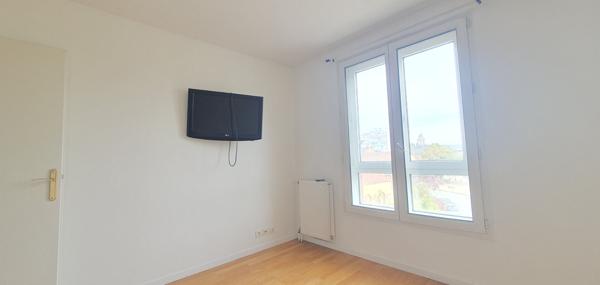 Appartement 3 pièces, centre ville Les Mureaux 70m²