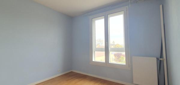 Appartement 3 pièces, centre ville Les Mureaux 70m²