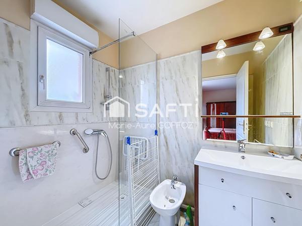 Résidence de standing, 2 stationnements, terrasse