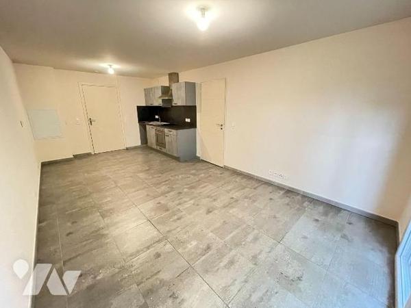 A vendre - Manosque (04) - Alpes de Haute Provence: T2 d'env 38,35 m² situé au rez-de-chaussée ...