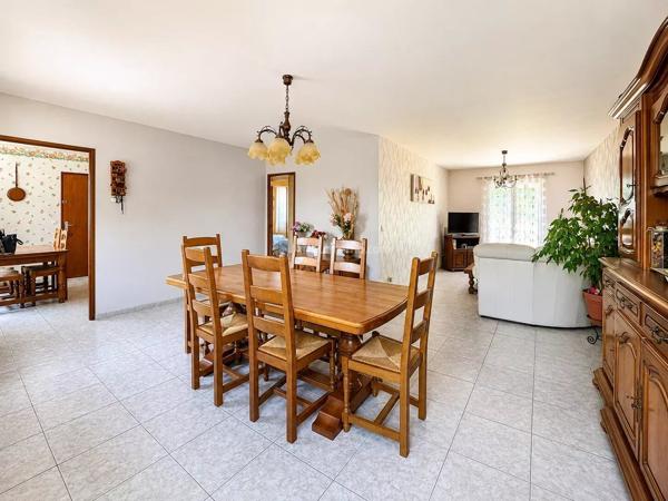 Vente                                                      Maison
                        
                     4 pièces                      82 m2                     à Meaux
