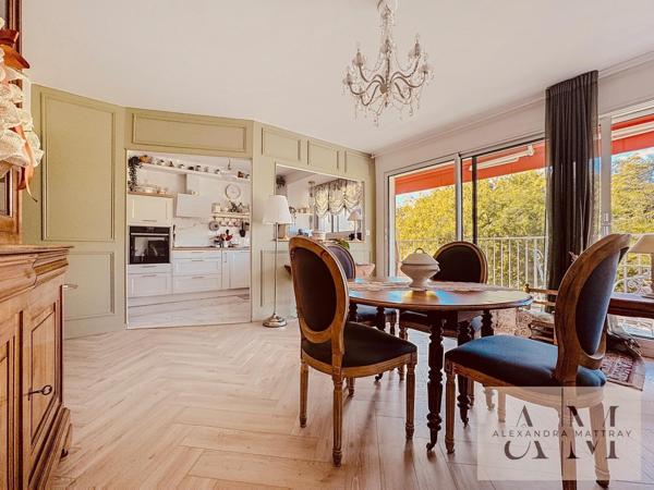 Appartement T5 refait à neuf centre de Caudéran