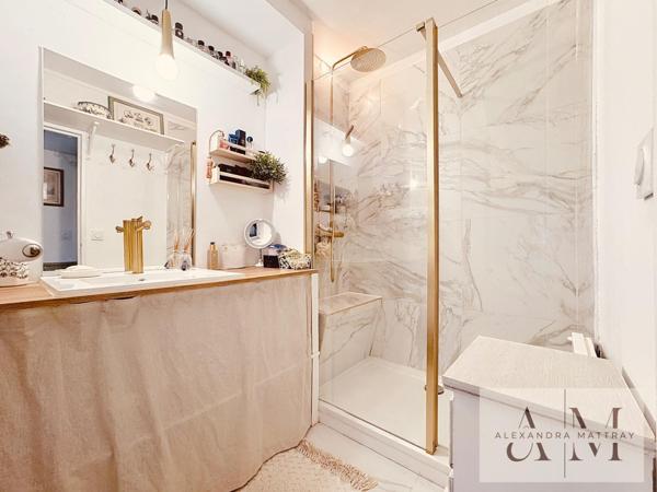 Appartement T5 refait à neuf centre de Caudéran