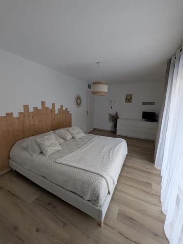 Maison d'environs 175m2 sur terrain de 2759m2 et une piscine