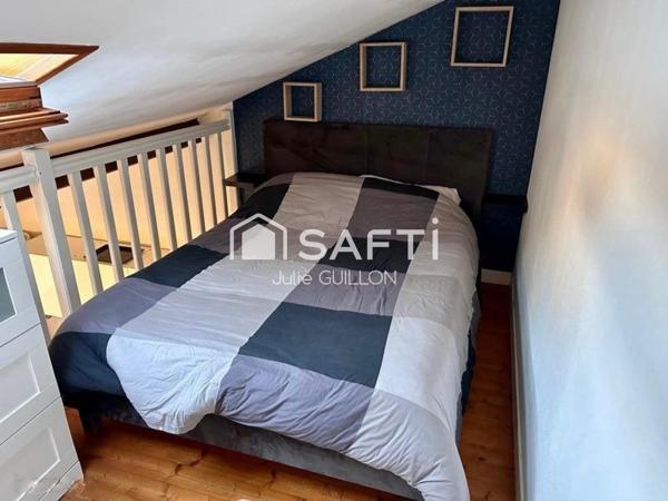 Studio meublé en mezzanine avec jardin–Clé en main