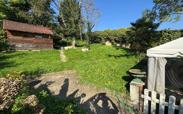 Maison à vendre    4 pièces • 112 m2 Champagne-au-Mont-d'Or