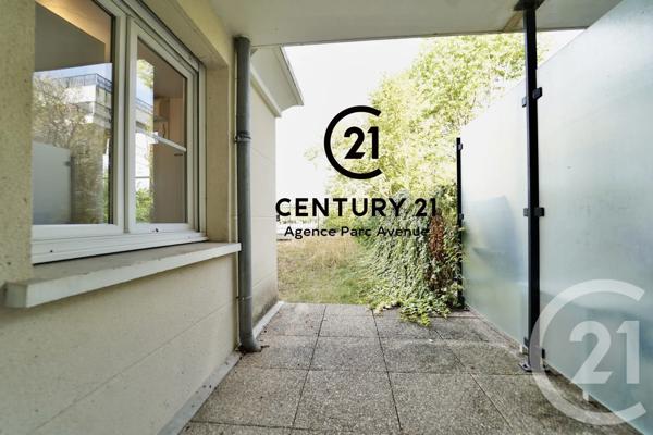 Appartement F2 à vendre  2 pièces - 43,22 m 2   BUSSY ST GEORGES  - 77