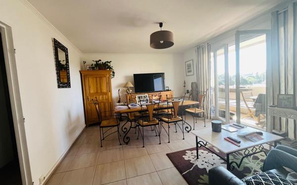 Appartement à vendre    2 pièces • 55 m2 Toulon