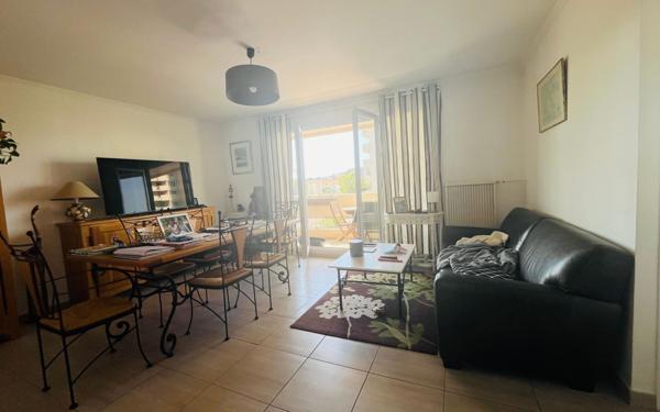 Appartement à vendre    2 pièces • 55 m2 Toulon