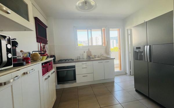 Appartement à vendre    2 pièces • 55 m2 Toulon
