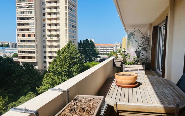 Appartement à vendre    2 pièces • 55 m2 Toulon