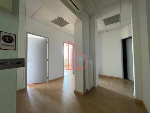 Bureau de 182 m² à louer à Bordeaux Boulevards
