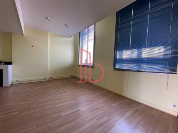 Bureau de 182 m² à louer à Bordeaux Boulevards