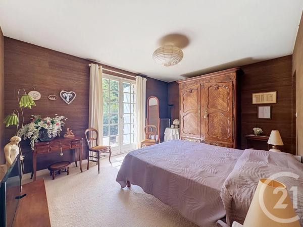 Maison à vendre  6 pièces - 175 m 2   CHARTRES  - 28