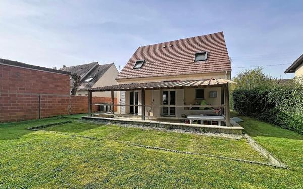 Maison à vendre    6 pièces • 105,04 m2 Brunoy