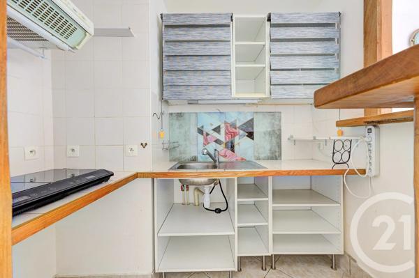 Appartement Studio à vendre  1 pièce - 27,40 m 2   BOUSSY ST ANTOINE  - 91