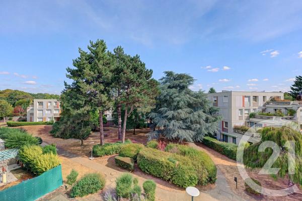 Appartement Studio à vendre  1 pièce - 27,40 m 2   BOUSSY ST ANTOINE  - 91