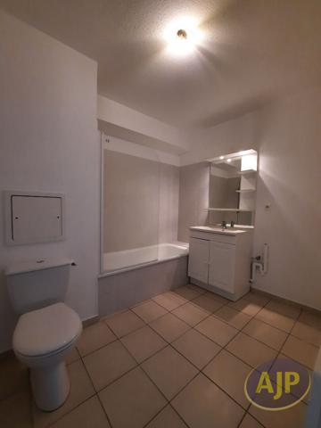 Vente appartement Pons : 58 000 € - AJP Immobilier Pons