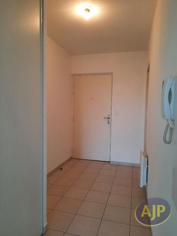 Vente appartement Pons : 58 000 € - AJP Immobilier Pons