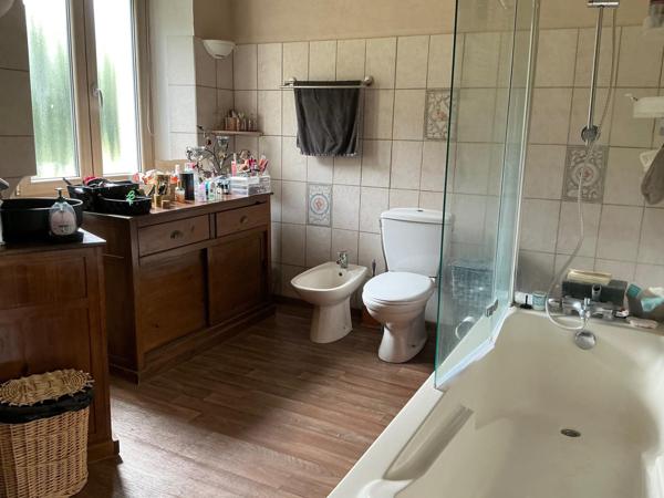 Maison,115 m², 6 pièces, 3 chambres sur 1800 m² de terrain