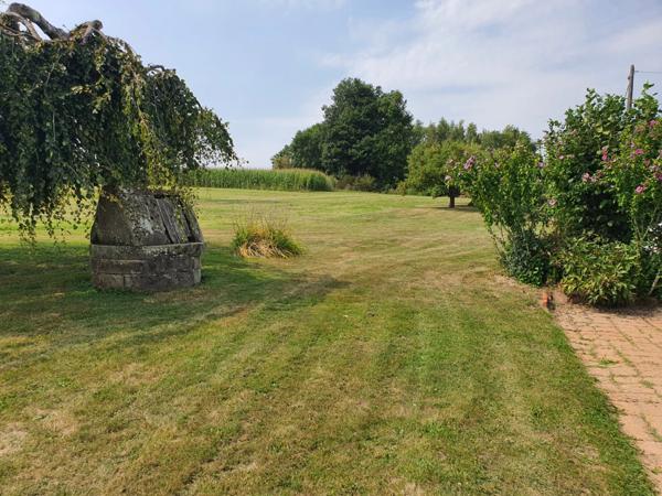 PROPRIÉTÉ sur 4 ha à vendre 7 pièces secteur XERTIGNY (88) MAISON et partie FERME