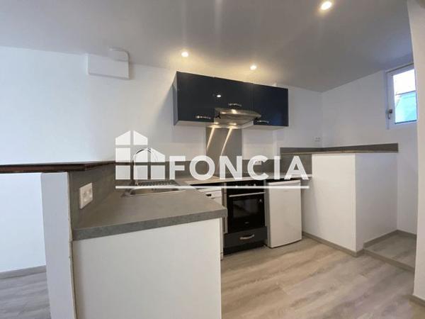 Location Appartement 3 pièces 53.21 m² - 80 RUE HAUTE Honfleur 14600