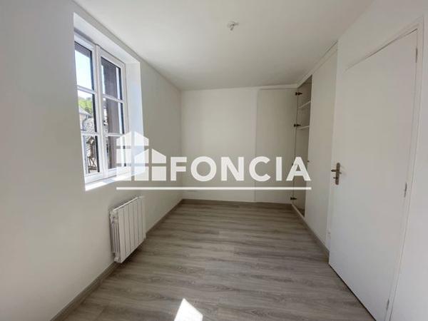 Location Appartement 3 pièces 53.21 m² - 80 RUE HAUTE Honfleur 14600