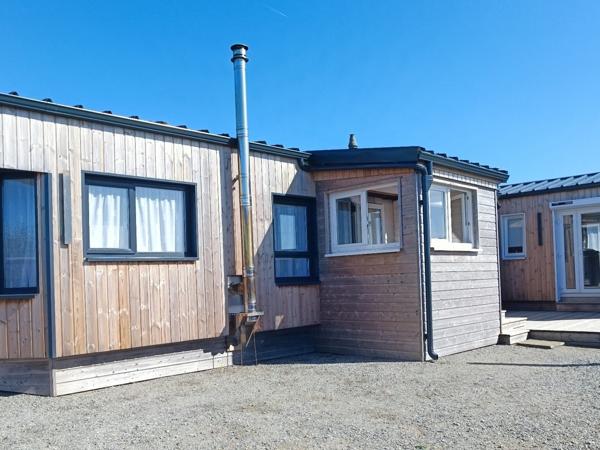 Emplacement Prisé & Volume XXL (72m²) Pour Ce Luxueux Mobil-Home Sur son terrain de loisir de 317 m²,