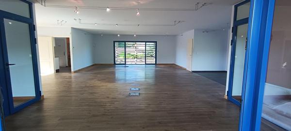 7 KM DE GUERIGNY - MAISON 160 M2 AVEC 3 HA