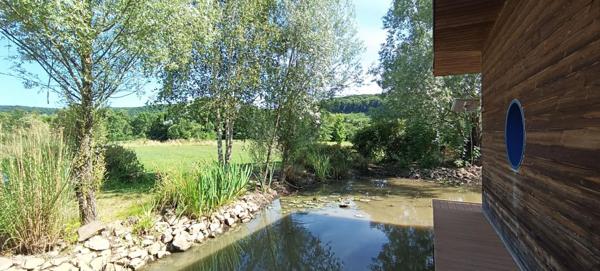 7 KM DE GUERIGNY - MAISON 160 M2 AVEC 3 HA