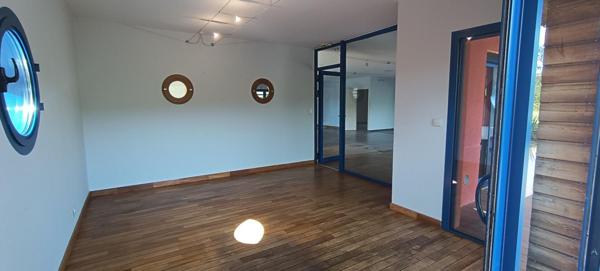 7 KM DE GUERIGNY - MAISON 160 M2 AVEC 3 HA