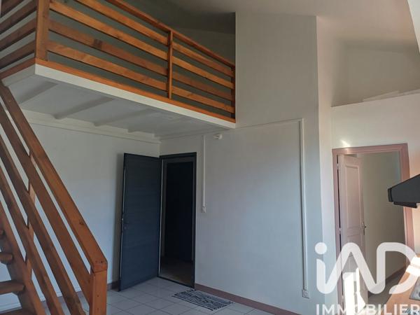 Location appartement 2 pièces 45 m² Saint-Louis