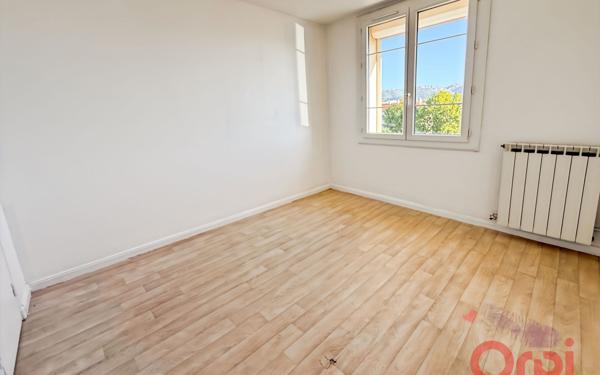 Appartement à vendre    4 pièces • 67,39 m2 La Seyne-sur-Mer
