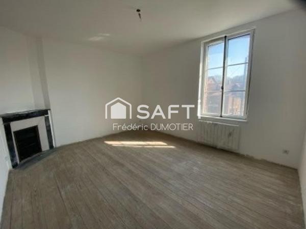 Maison avec de beaux volumes et 4 chambres