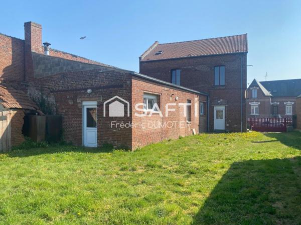 Maison avec de beaux volumes et 4 chambres