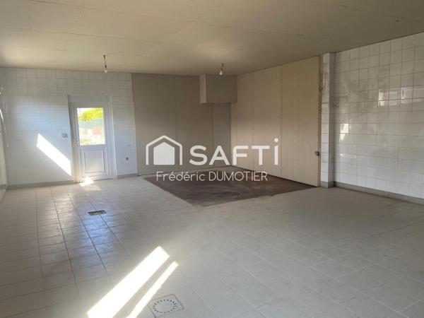 Maison avec de beaux volumes et 4 chambres