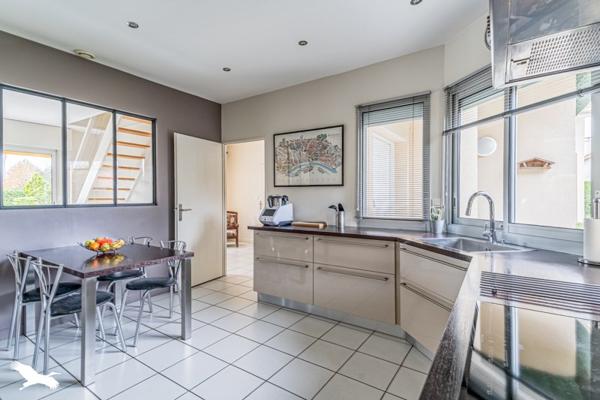 Maison à vendre |  Pessac |  6 pièces | 203 m²