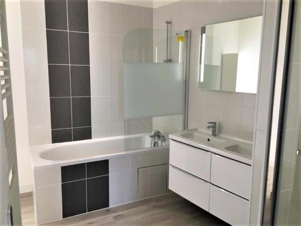 Maison 6 pièce(s) 5 chambre(s) 122.83 m²