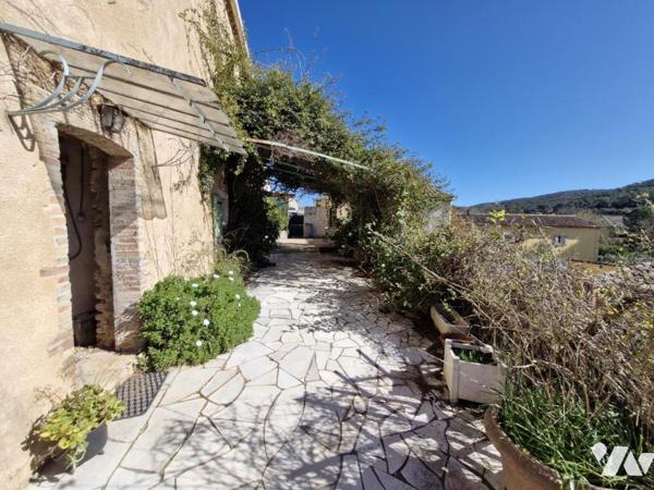 Maison de Hameau avec dépendances et maisonnette indépendante