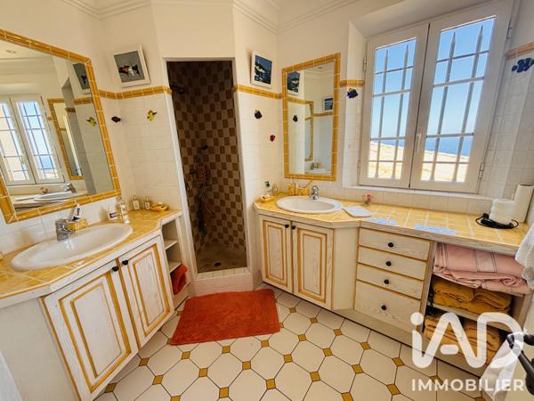 Maison (prestige) à vendre 7 pièces 207 m² Cavalaire-sur-Mer