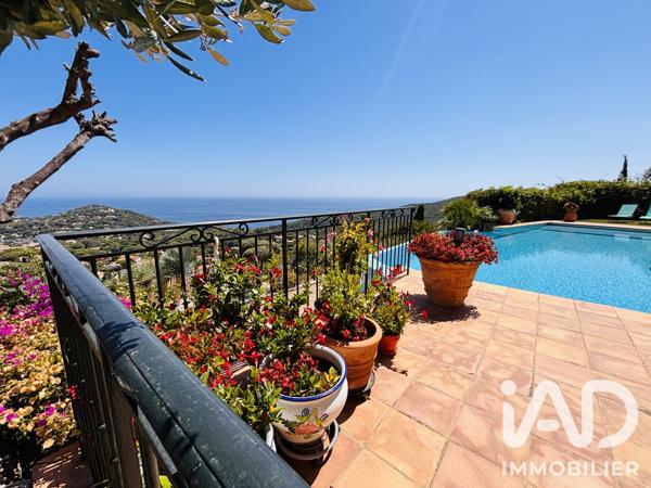 Maison (prestige) à vendre 7 pièces 207 m² Cavalaire-sur-Mer