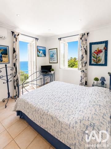 Maison (prestige) à vendre 7 pièces 207 m² Cavalaire-sur-Mer
