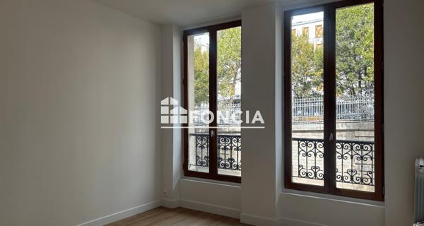 Location Appartement 3 pièces 48.52 m² - Paris 75009